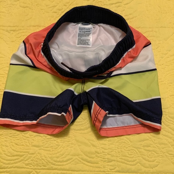 Old Navy Toddler Swimwear - Picture 5 of 5